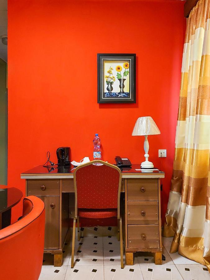 Hotel Relax Kinshasa Kültér fotó